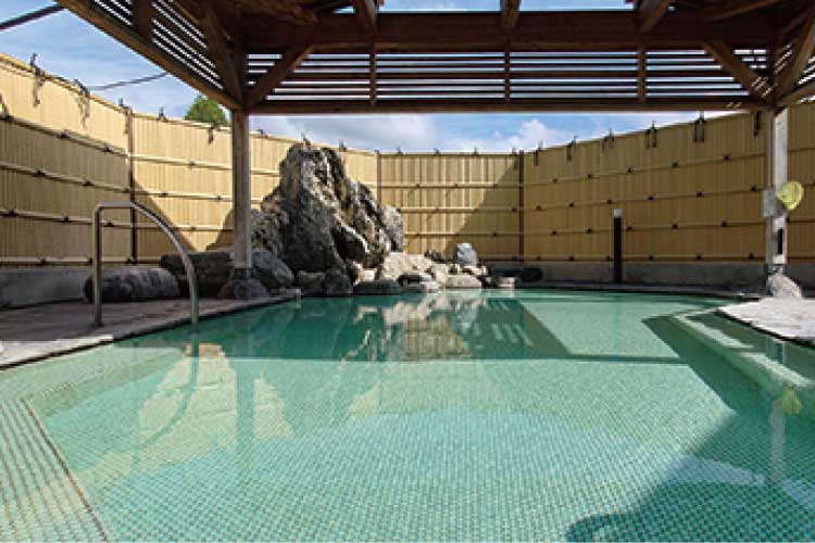七飯町健康センター・アップル温泉の露天風呂