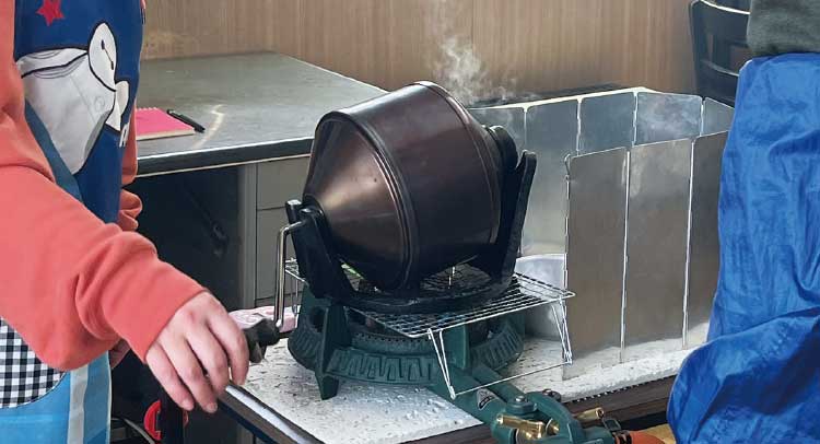 コーヒー自家焙煎工房・ネイチャーの手回し焙煎機
