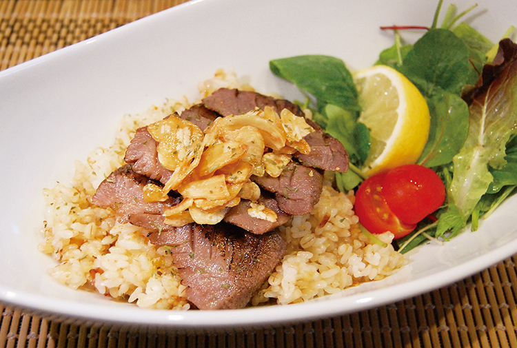 牛たん専門店 進のにんにく牛たんご飯