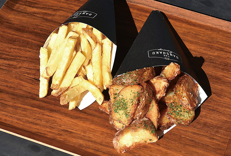 THE DANSHAKU LOUNGEの男爵フライドポテト