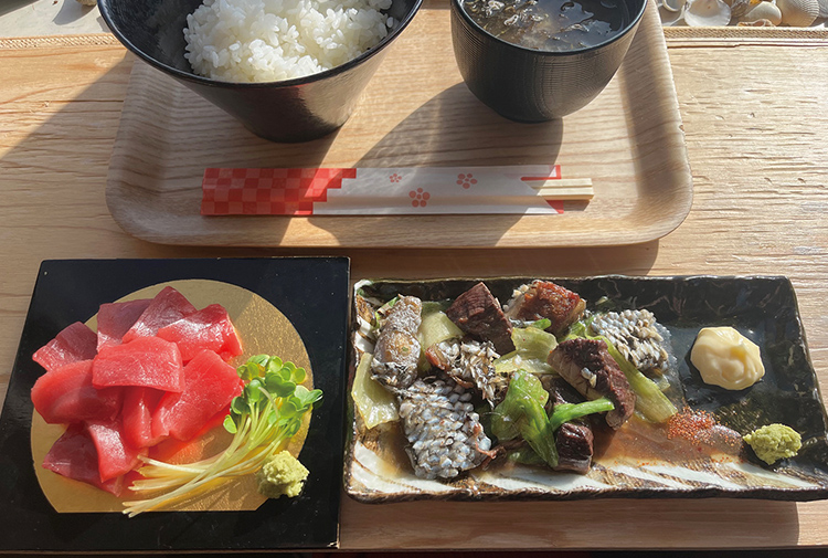 函館おさかなセンターの海鮮セット