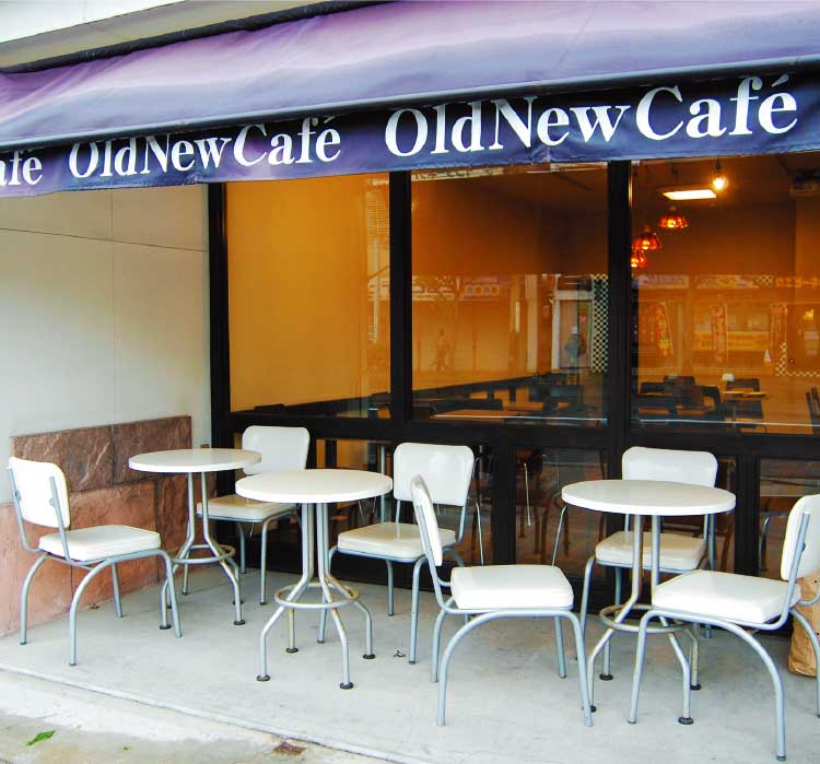 Old New Caféのオープンテラス